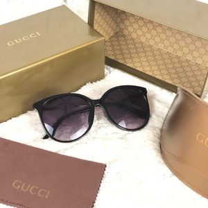 🌸OFFERS?🌸Oversized Gucci Sunglasses